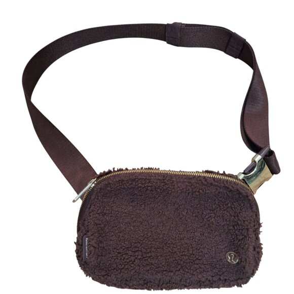 Lululemon Women's Everywhere Belt Bag Travel Fleece Brown Earth Gold Hardware - Picture 1 of 9